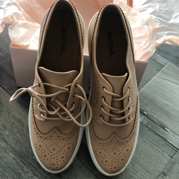 New Blush Oxford Sneakers - Picture 3 of 6